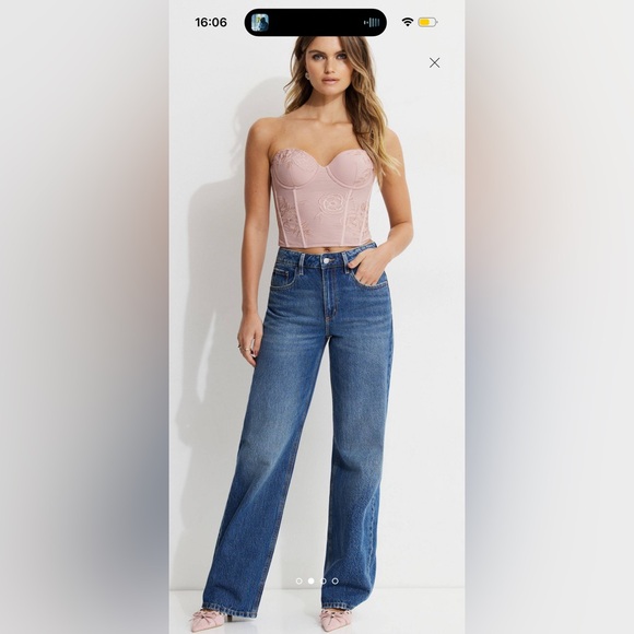 Dynamite Blush Lace Bustier - Picture 2 of 10